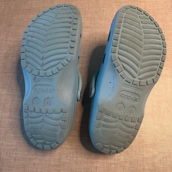 Crocs Classic Clog Light Blue – W11/M9 - Picture 5 of 11